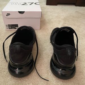 Selling my Nike Air Max 270s.